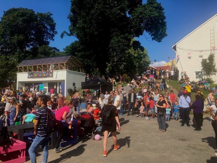 Godt oppmøte under lørdagens festival. Foto: Live Drønen Godt oppmøte under lørdagens festival. Foto: Live Drønen