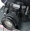 Journalisten (36) oppga tre ganger at et kamera av denne typen, Fujifilm X-T4, var stjålet. Illustrasjonsfoto: 昼落ち / Wikimedia Commons