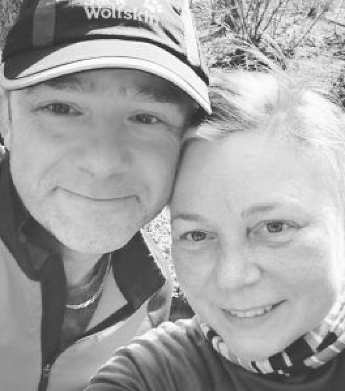 Karen med hennes mann Torbjørn. Hun la ut bildet på <a href="https://www.instagram.com/alpha_1_athlete/" target="_blank" rel="noopener">Instagram</a>, og skrev: "This one makes me smile when I'm crying, he makes me more furious than anyone and anything in the world, he makes me happy as a clam, but most of all he is the one I never want to be without ??? Because of him, his sacrifices, his dedication, his love and his support I get to live life to the fullest. When you live with serious illness one is sick but we are two that have to both cope with and live with a most horrid disease." Foto: Privat Karen med hennes mann Torbjørn. Hun la ut bildet på <a href="https://www.instagram.com/alpha_1_athlete/" target="_blank" rel="noopener">Instagram</a>, og skrev: "This one makes me smile when I'm crying, he makes me more furious than anyone and anything in the world, he makes me happy as a clam, but most of all he is the one I never want to be without ??? Because of him, his sacrifices, his dedication, his love and his support I get to live life to the fullest. When you live with serious illness one is sick but we are two that have to both cope with and live with a most horrid disease." Foto: Privat
