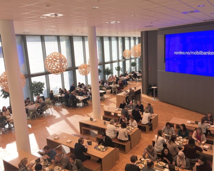 Kantinen på Nordea-huset har plass til 650 personer av gangen. Foto: Øystein Løwer Kantinen på Nordea-huset har plass til 650 personer av gangen. Foto: Øystein Løwer