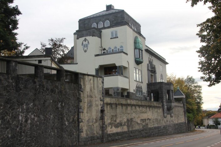 Bryde-villaen «Forbrydelsen» er utformet som et skip mot Halvdan Svartes gate. Foto: Hans Magnus Borge Bryde-villaen «Forbrydelsen» er utformet som et skip mot Halvdan Svartes gate. Foto: Hans Magnus Borge