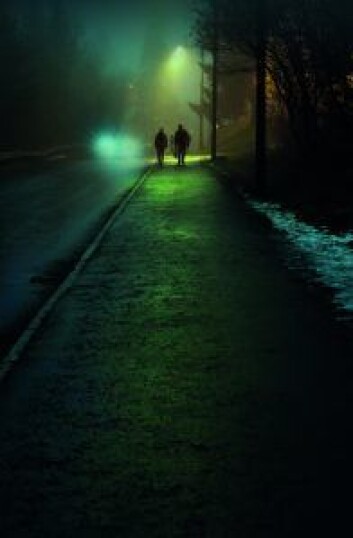Fotgjengere i mørket. Foto: Trygg Trafikk Fotgjengere i mørket. Foto: Trygg Trafikk
