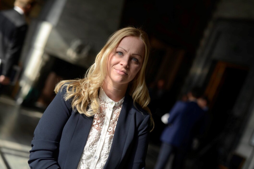 – Hva er egentlig gjort for å sikre seg mot utro tjenere i kommunen? spør Rødts gruppeleder i bystyret, Eivor Evenrud. Foto: Christian Vassdal – Hva er egentlig gjort for å sikre seg mot utro tjenere i kommunen? spør Rødts gruppeleder i bystyret, Eivor Evenrud. Foto: Christian Vassdal
