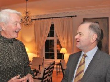 Odd Mikkelborg, fra LO i Oslo, og stortingspresident Olemic Thommessen (H). Foto: Hans Magnus Borge Odd Mikkelborg, fra LO i Oslo, og stortingspresident Olemic Thommessen (H). Foto: Hans Magnus Borge