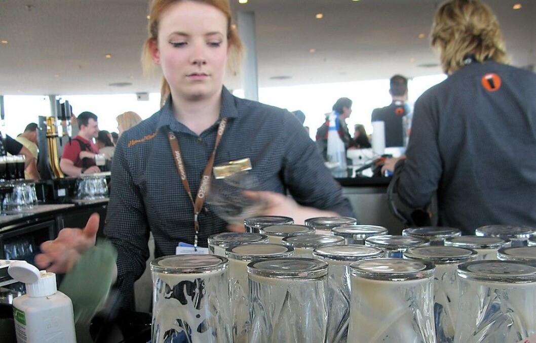 Mange ekstrahjelper på serveringssteder tør ikke si i fra om at de har blitt trakassert av gjester. Illustrasjonsfoto: Christian Lindqvist Mange ekstrahjelper på serveringssteder tør ikke si i fra om at de har blitt trakassert av gjester. Illustrasjonsfoto: Christian Lindqvist