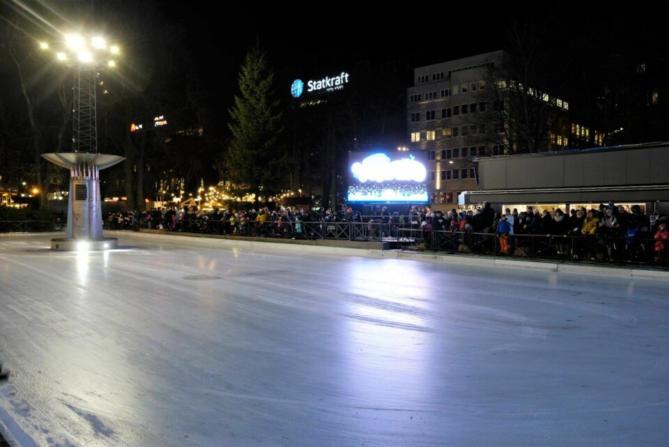 Skøytebanen i Spikersuppa åpnet sesongen lørdag ettermiddag. Foto: Christian Boger