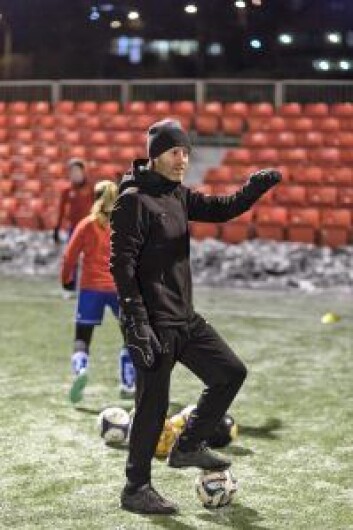 Kristian Berre kommer fra en skikkelig fotball-familie. Han er også trener for gutt 07 og jenter 2010 i Skeid. Foto: Stig Jensen Kristian Berre kommer fra en skikkelig fotball-familie. Han er også trener for gutt 07 og jenter 2010 i Skeid. Foto: Stig Jensen