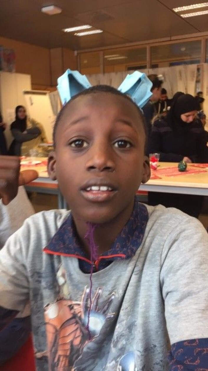 Det meste som oppstår hjemme hos oss i øyeblikket er Muhammeds skyld. Her er han fotografert kun minutter før han forsøkte å stjele grøten fra nissen under en skoleforestilling rett før jul. Foto: Kjersti Opstad Det meste som oppstår hjemme hos oss i øyeblikket er Muhammeds skyld. Her er han fotografert kun minutter før han forsøkte å stjele grøten fra nissen under en skoleforestilling rett før jul. Foto: Kjersti Opstad