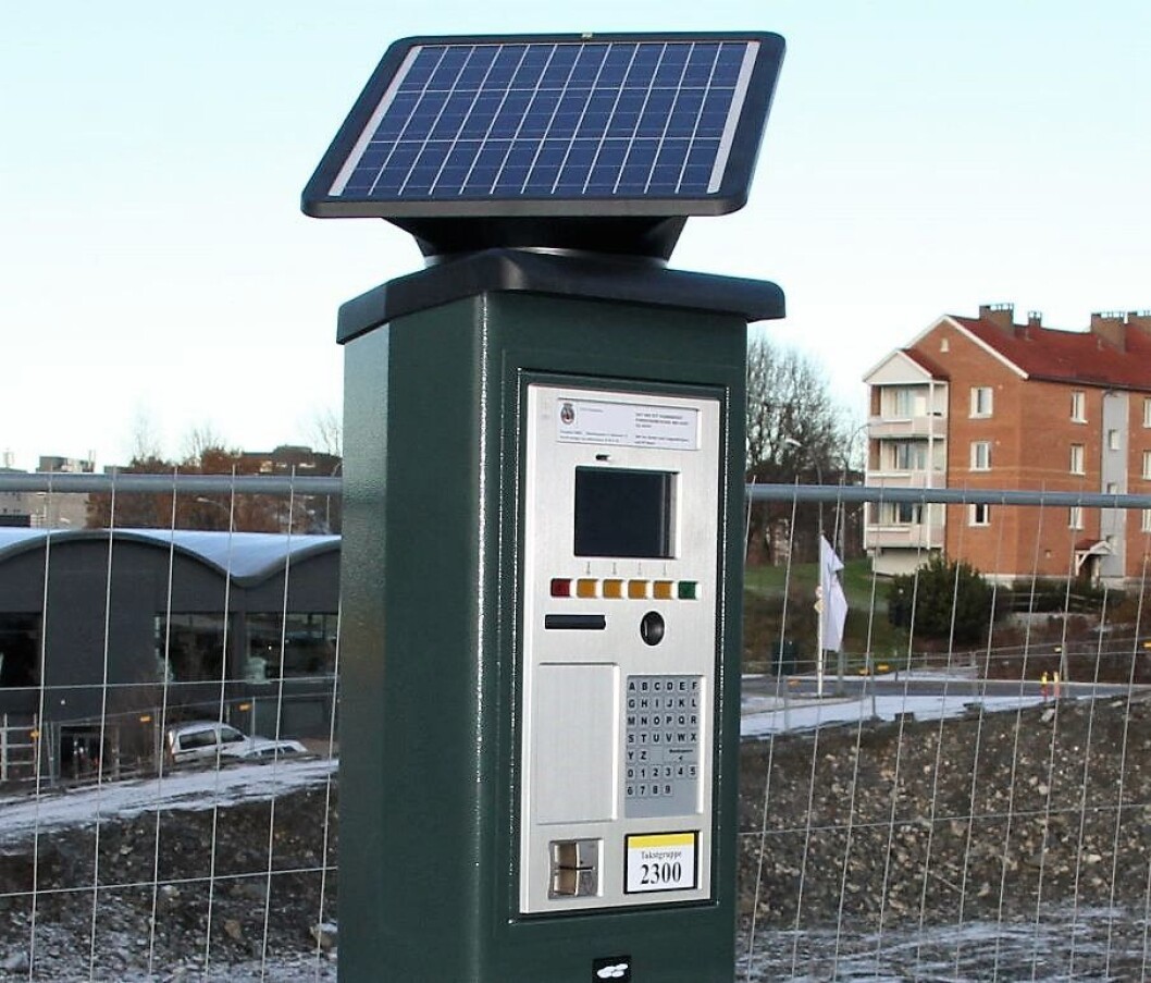 Her er en av de nye parkeringsautomatene i bydel Gamle Oslo. De brukes av bilister som ikke har betalt for medlemskap i ordningen med beboerparkering. Bildet er tatt omtrent i januar 2018. Foto: Per Øivind Eriksen Her er en av de nye parkeringsautomatene i bydel Gamle Oslo. De brukes av bilister som ikke har betalt for medlemskap i ordningen med beboerparkering. Bildet er tatt omtrent i januar 2018. Foto: Per Øivind Eriksen