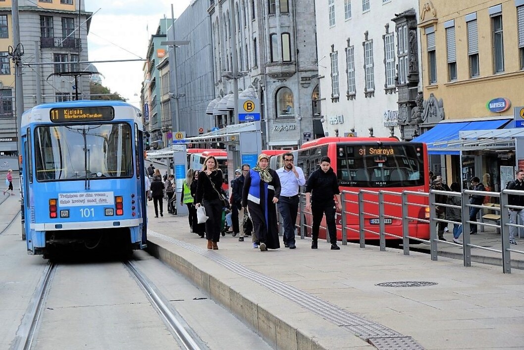 – Dagens prisstigning i kollektivtrafikken er et skritt i feil retning, som vi gjerne skulle vært foruten, sier skribentene. – Dagens prisstigning i kollektivtrafikken er et skritt i feil retning, som vi gjerne skulle vært foruten, sier skribentene.
