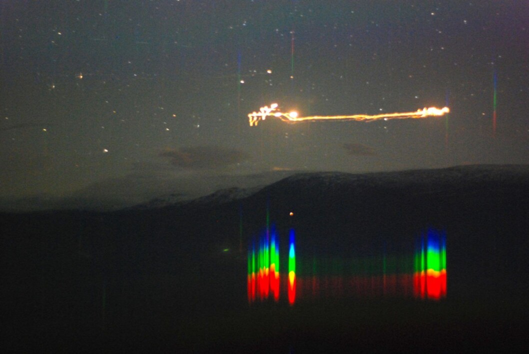UFOer har vært å se i Hessedalen, og Torshovgruppa har reist dit for å finne svar. Foto: Nationaltheatret UFOer har vært å se i Hessedalen, og Torshovgruppa har reist dit for å finne svar. Foto: Nationaltheatret