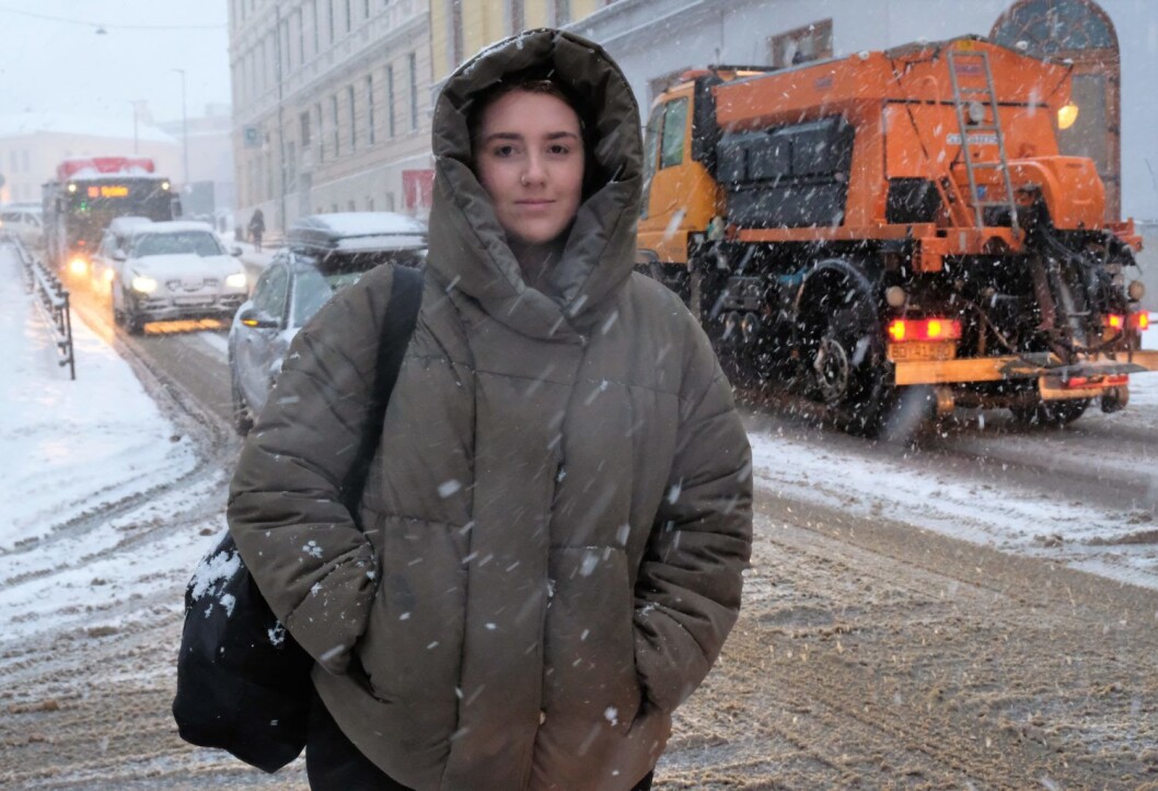 Kamilla Berntsen ble påkjørt i Løkkeveien i fjor. Nå håper hun på fortgang for trafikksikkerhetstiltakene i gata. Foto: Christian Boger Kamilla Berntsen ble påkjørt i Løkkeveien i fjor. Nå håper hun på fortgang for trafikksikkerhetstiltakene i gata. Foto: Christian Boger