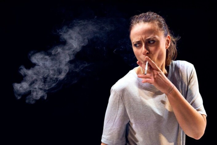 Ine Jansen som Emma i stykket Personer, steder og ting. Foto: Øyvind Eide Ine Jansen som Emma i stykket Personer, steder og ting. Foto: Øyvind Eide