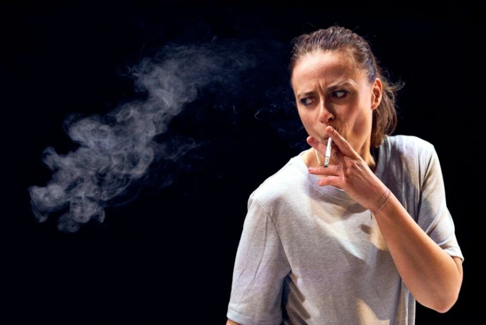 Ine Jansen som Emma i stykket Personer, steder og ting. Foto: Øyvind Eide