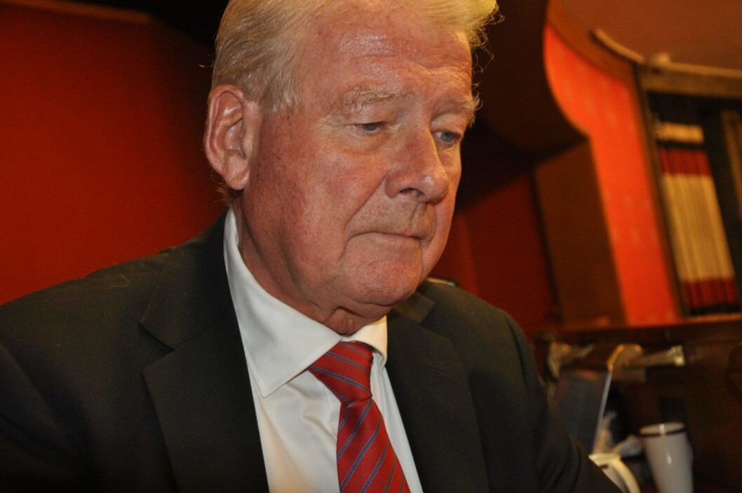 Carl I. Hagen (Frp) viser til at Oslo-politikerne ikke har lovhjemmel til å forby bensin- og dieselbiler innenfor ring 3. Foto: Arnsten Linstad Carl I. Hagen (Frp) viser til at Oslo-politikerne ikke har lovhjemmel til å forby bensin- og dieselbiler innenfor ring 3. Foto: Arnsten Linstad