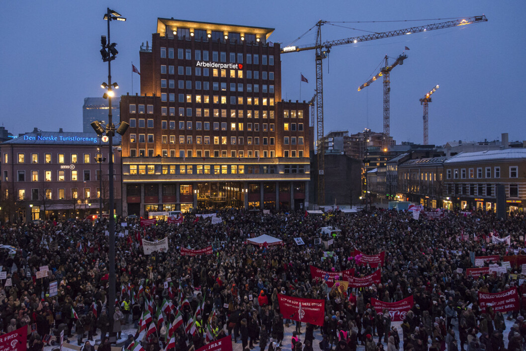 10.000 mennesker møtte opp på Youngstorget for å feire 8. mars. Foto: Morten Lauveng Jørgensen 10.000 mennesker møtte opp på Youngstorget for å feire 8. mars. Foto: Morten Lauveng Jørgensen