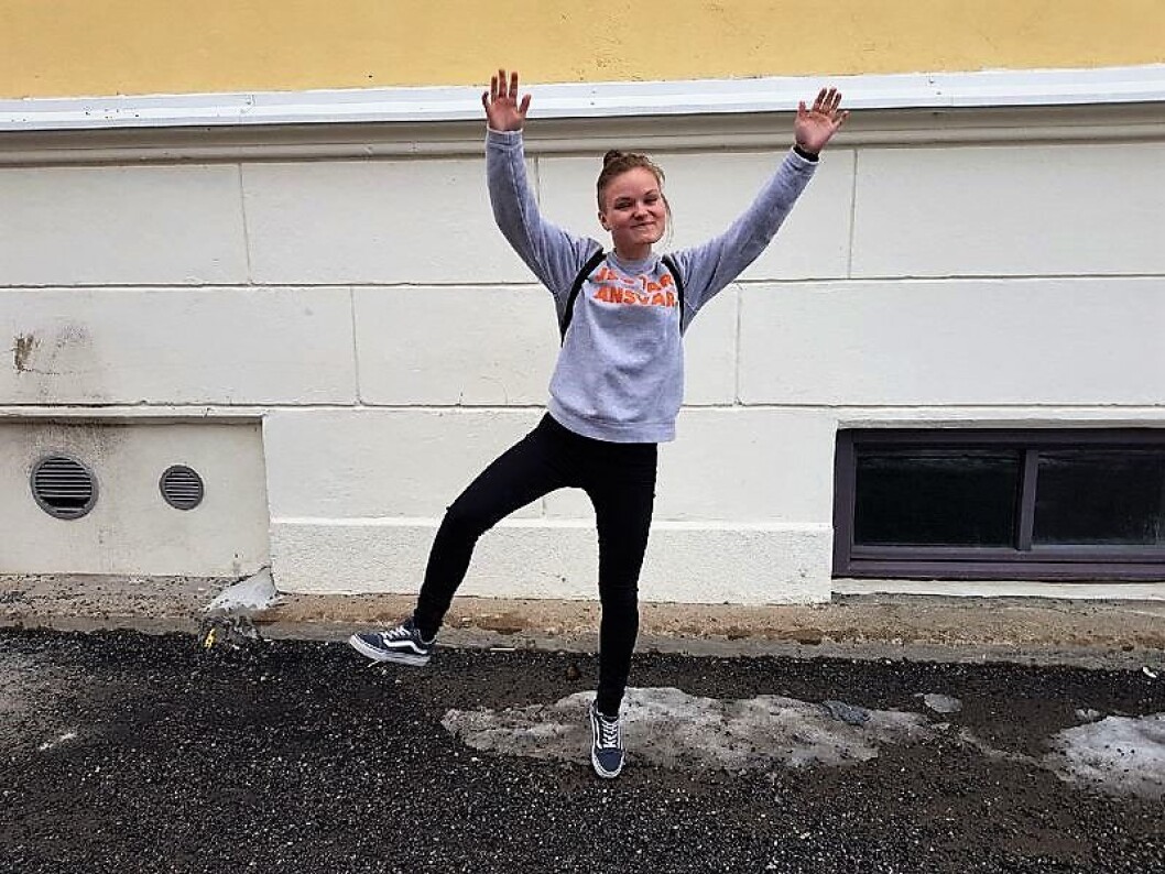 Amanda Carlson er hoppende glad for at byrådet har gitt avlasterne mer levelige honorarer igjen. Foto: Privat Amanda Carlson er hoppende glad for at byrådet har gitt avlasterne mer levelige honorarer igjen. Foto: Privat