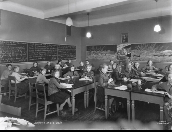 Arbeiderklassebarna ved sagene skole fikk nyte godt av Sethnes skolepedagogikk. Foto:<br /> Anders Beer Wilse / Oslo Museum Arbeiderklassebarna ved sagene skole fikk nyte godt av Sethnes skolepedagogikk. Foto:<br /> Anders Beer Wilse / Oslo Museum