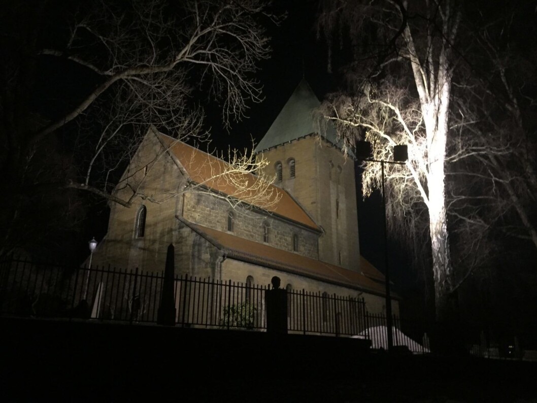 Påskenattsmesse i Oslos eldste kirke. Foto: Kjersti Opstad Påskenattsmesse i Oslos eldste kirke. Foto: Kjersti Opstad