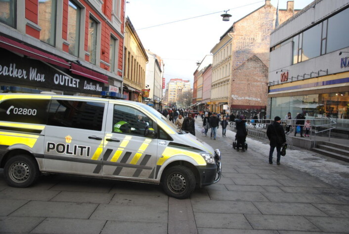 I dag holder det åpne rusmiljøet i Oslo til i Brugata på Grønland. Nå ønsker et flertall av partiene i bystyret å gi de narkomane et fast sted å være i framtiden. Foto: Arnsten Linstad I dag holder det åpne rusmiljøet i Oslo til i Brugata på Grønland. Nå ønsker et flertall av partiene i bystyret å gi de narkomane et fast sted å være i framtiden. Foto: Arnsten Linstad