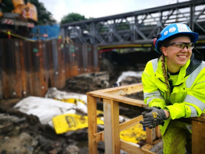 Kristine Ødeby leder utgravningen av Bispeallmenningen. Nå vil hun grave enda dypere. Foto: Sara L. Berge Kristine Ødeby leder utgravningen av Bispeallmenningen. Nå vil hun grave enda dypere. Foto: Sara L. Berge