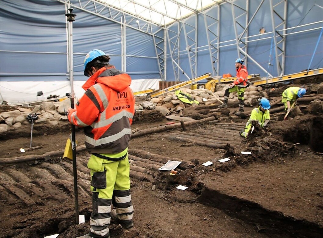 Funnene fra utgravningene av Bispeallmenningen kan være tapt for offentligheten i løpet av en uke grunnet penge- og plassmangel. Foto: NIKU Funnene fra utgravningene av Bispeallmenningen kan være tapt for offentligheten i løpet av en uke grunnet penge- og plassmangel. Foto: NIKU