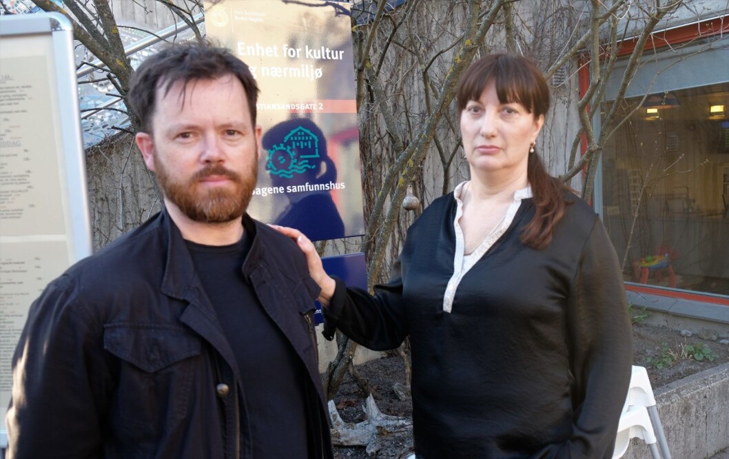 Naboene Øystein Rudjord og Marianne Husum var svært lite fornøyd med at helse- og mestringskomitéen sa ja til sjenkebevilling ved Ringnes nye ølkultursenter torsdag kveld. Foto: Christian Boger Naboene Øystein Rudjord og Marianne Husum var svært lite fornøyd med at helse- og mestringskomitéen sa ja til sjenkebevilling ved Ringnes nye ølkultursenter torsdag kveld. Foto: Christian Boger