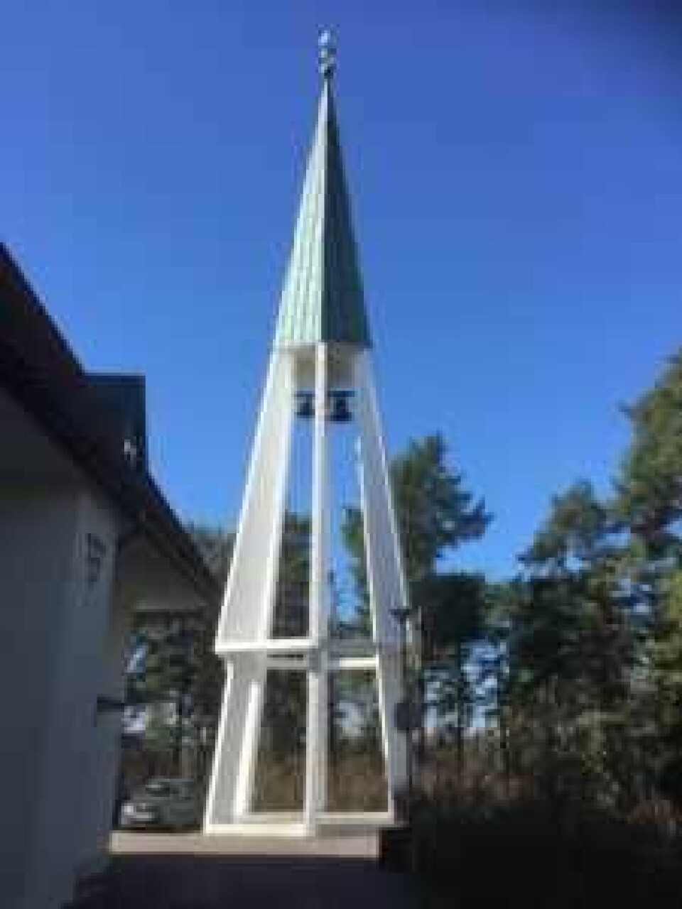 Jeg tok turen til Bygdøy kirke fordi kirketårnet så innbydende, lykkelig og morsomt ut. Foto: Kjersti Opstad