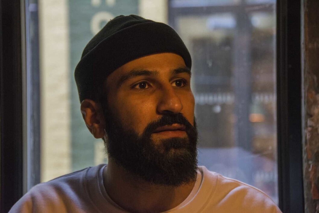 En muslimsk ekstremist stoppet meg på Grønland og sa til meg rett opp i ansiktet at «sånne som deg flyr i Raqqa». Foto: Morten Lauveng Jørgensen En muslimsk ekstremist stoppet meg på Grønland og sa til meg rett opp i ansiktet at «sånne som deg flyr i Raqqa». Foto: Morten Lauveng Jørgensen