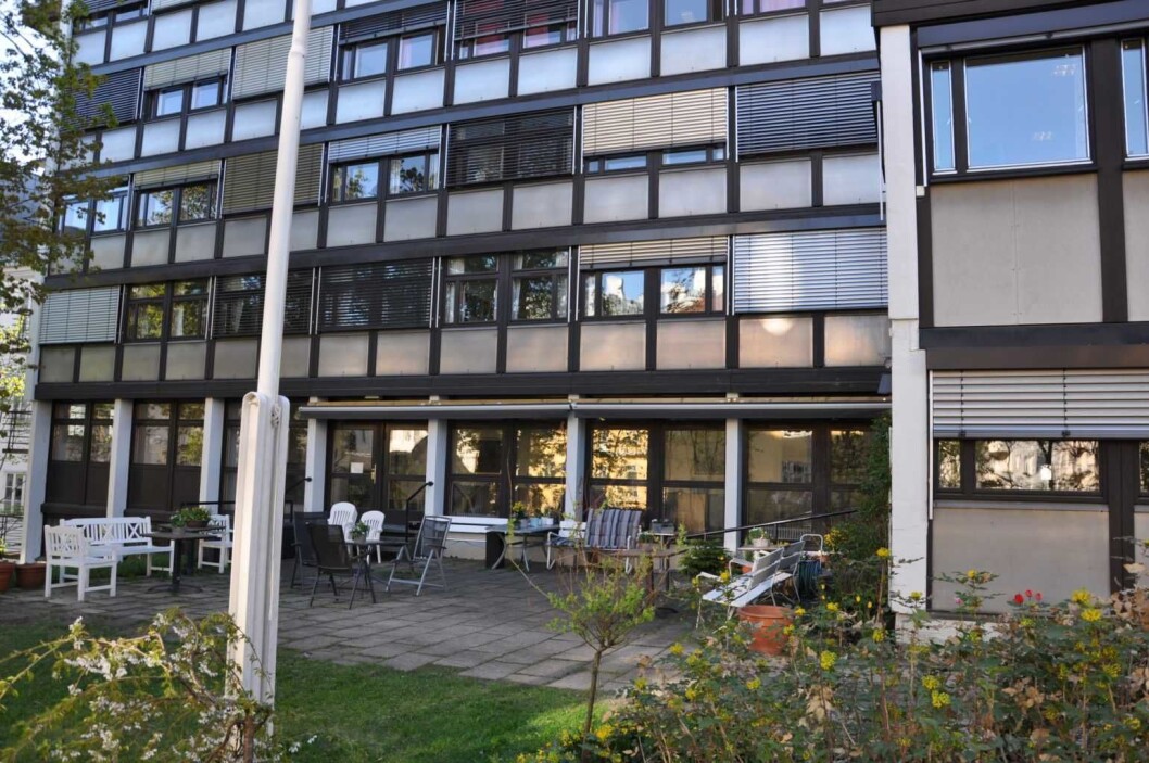 Frognerhjemmet ligger stille og tilbaketrukket på Schafteløkken. Men Oslo kommune vil ikke kjøpe plasser fordi sykehjemmet ikke tilfredstiller moderne krav. Foto: Arnsten Linstad Frognerhjemmet ligger stille og tilbaketrukket på Schafteløkken. Men Oslo kommune vil ikke kjøpe plasser fordi sykehjemmet ikke tilfredstiller moderne krav. Foto: Arnsten Linstad