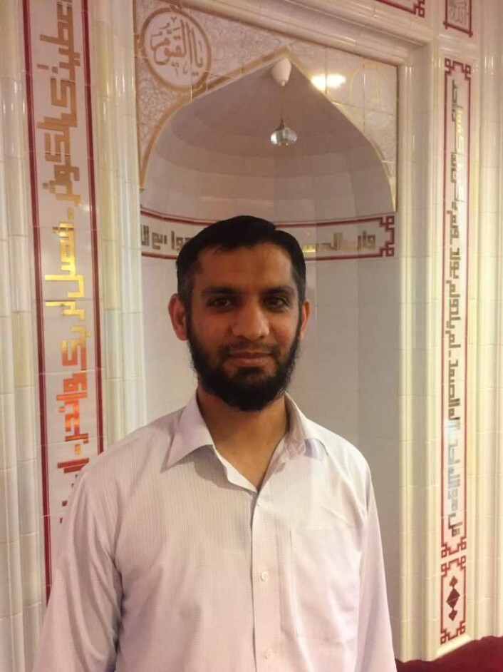 – Gud har sagt at man må gifte seg for å fullføre sitt begjær. Er personen homofil, ja, så får han eller hun kanskje en prøvelse ut livet, sier Hamid Farooq. Foto: Vegard Velle – Gud har sagt at man må gifte seg for å fullføre sitt begjær. Er personen homofil, ja, så får han eller hun kanskje en prøvelse ut livet, sier Hamid Farooq. Foto: Vegard Velle
