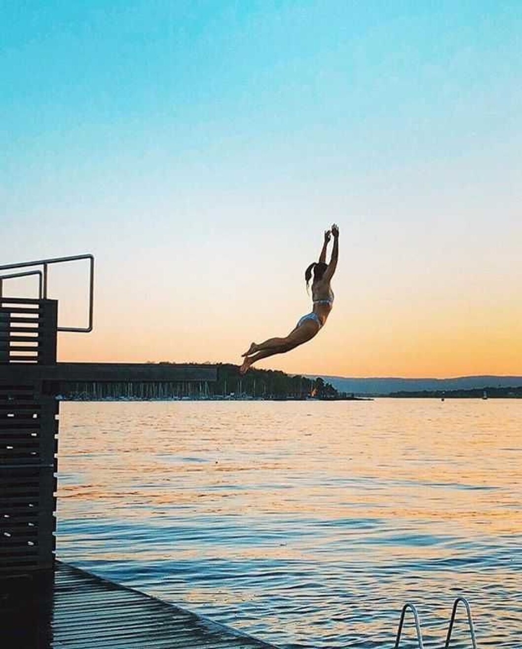 I Oslo kan du stupe i fjorden fra byens gamle havneanlegg. Visjonen om fjordbyen er blitt virkelighet. Foto: VisitOslo/@johannekh I Oslo kan du stupe i fjorden fra byens gamle havneanlegg. Visjonen om fjordbyen er blitt virkelighet. Foto: VisitOslo/@johannekh