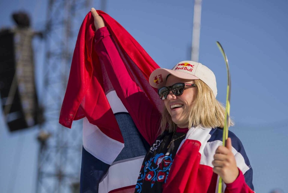 Tiril Sjåstad Christiansen tok bronse under kvinnenes Big Air på freeski. Foto: Morten Lauveng Jørgensen