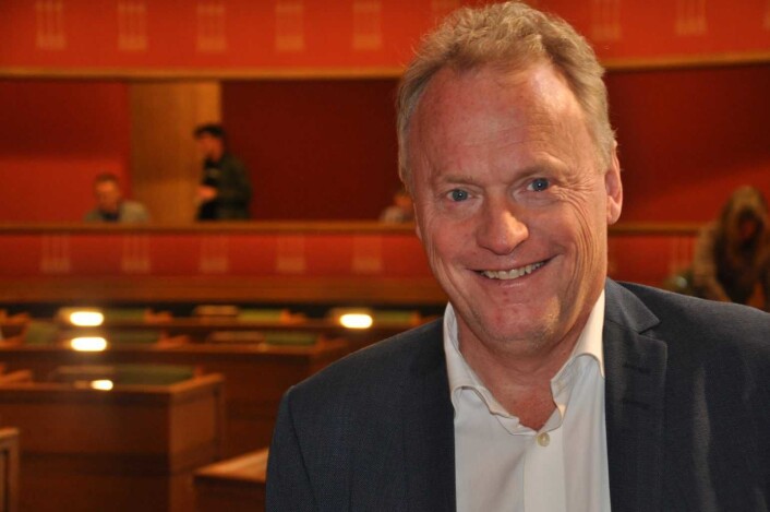 � Jeg har egentlig ikke forberedt noe innlegg når Frps mistillit behandles, sa en svært avslappet Raymond Johansen (Ap) før bystyremøtet startet. Foto: Arnsten Linstad � Jeg har egentlig ikke forberedt noe innlegg når Frps mistillit behandles, sa en svært avslappet Raymond Johansen (Ap) før bystyremøtet startet. Foto: Arnsten Linstad