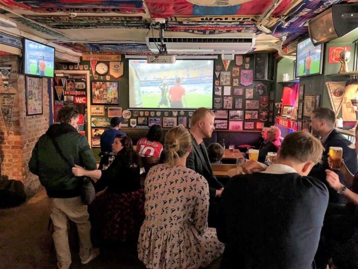 Fotballpuben Bohemen er et naturlig sted for fotballfans å trekke under VM i Russland. Foto: Stian Maurveg Fotballpuben Bohemen er et naturlig sted for fotballfans å trekke under VM i Russland. Foto: Stian Maurveg