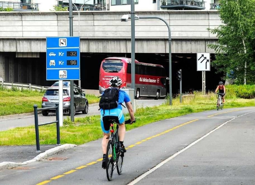 Uavhengige eksperter spår atter en økning i bomringen. Beregninger viser at Oslopakke 3 får en budsjettsprekk på formidable 37 millarder kroner. Foto: Statens vegvesen Uavhengige eksperter spår atter en økning i bomringen. Beregninger viser at Oslopakke 3 får en budsjettsprekk på formidable 37 millarder kroner. Foto: Statens vegvesen