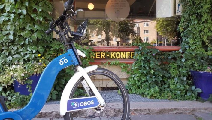 Kafeen Oslo K ligger rett ved Lille Jacob. Kvinnene som driver den har vært viktige støttespillere for prosjektet med å ruste opp parken. Foto: Tarjei Kidd Olsen Kafeen Oslo K ligger rett ved Lille Jacob. Kvinnene som driver den har vært viktige støttespillere for prosjektet med å ruste opp parken. Foto: Tarjei Kidd Olsen