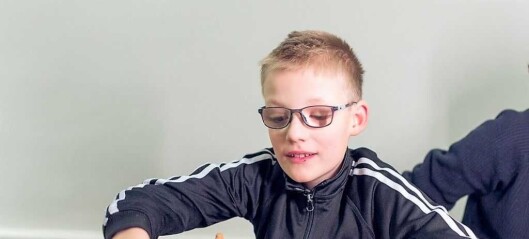 Nå får synshemmede Petter (10) endelig ha med seg venner i drosja hjem fra skolen. — Ett års kamp er over, sier mor Nå får synshemmede Petter (10) endelig ha med seg venner i drosja hjem fra skolen. — Ett års kamp er over, sier mor