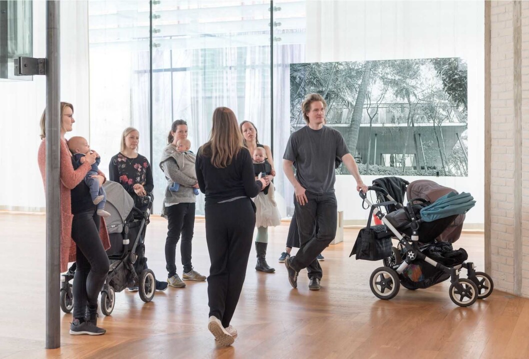 Nasjonalmuseet har babyomvisninger ved utstillinger i alle sine bygg. Foto: Nasjonalmuseet / Annar Bjørgli Nasjonalmuseet har babyomvisninger ved utstillinger i alle sine bygg. Foto: Nasjonalmuseet / Annar Bjørgli