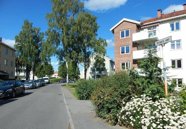Einars vei på Keyserløkka er vanligvis stille, rolig og barnevennlig. Men nå er naboer advart mot livsfarlig sykkelsabotasje. Foto: Jan-Tore Egge/Wikimedia