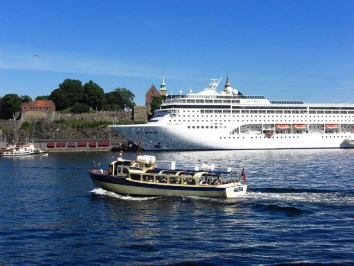 Cruiseskip foran Akershus festning. Foto: VisitOSLO/Mathilde Rübberdt Cruiseskip foran Akershus festning. Foto: VisitOSLO/Mathilde Rübberdt