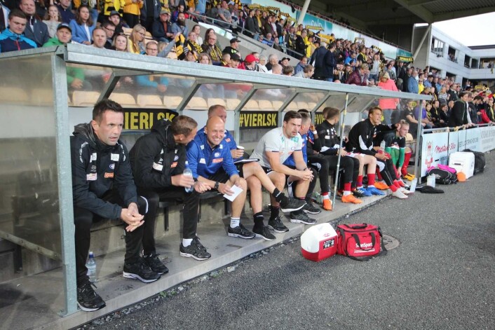 Deila ved kampstart. Foto: André Kjernsli Deila ved kampstart. Foto: André Kjernsli