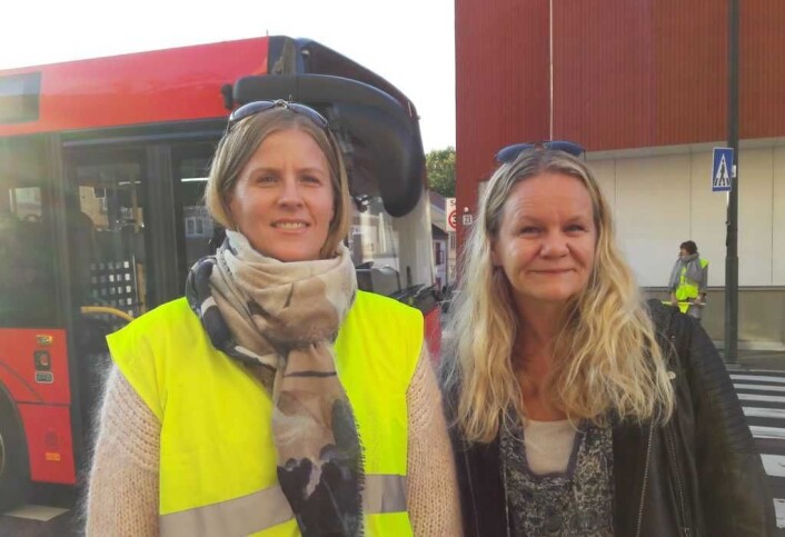 Camilla Rønes og Ingvild Smørvik i Aksjon Strømsveien synes ikke at tiltakene som er gjort har hatt nok virkning. Foto: Anders Høilund Camilla Rønes og Ingvild Smørvik i Aksjon Strømsveien synes ikke at tiltakene som er gjort har hatt nok virkning. Foto: Anders Høilund