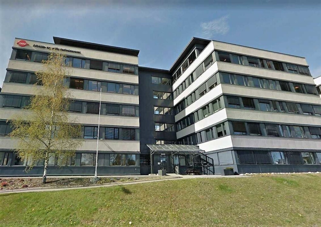 Det var fra kontoret i Økernveien kvinnen snoket flere hundre ganger på kollegaer, kjendiser, familiemedlemmer og naboer. Foto: Google Maps Det var fra kontoret i Økernveien kvinnen snoket flere hundre ganger på kollegaer, kjendiser, familiemedlemmer og naboer. Foto: Google Maps