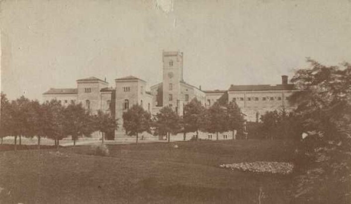 Botsfengslet, circa 1870. Foto: Ukjent fotograf, Oslo museum Botsfengslet, circa 1870. Foto: Ukjent fotograf, Oslo museum