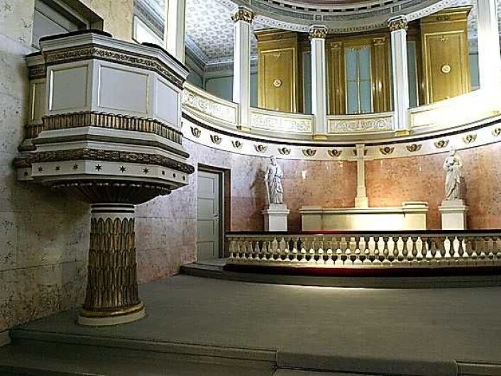 Slottskapellets prekestol. Foto: Kjartan Hauglid, Det kongelige hoff Slottskapellets prekestol. Foto: Kjartan Hauglid, Det kongelige hoff