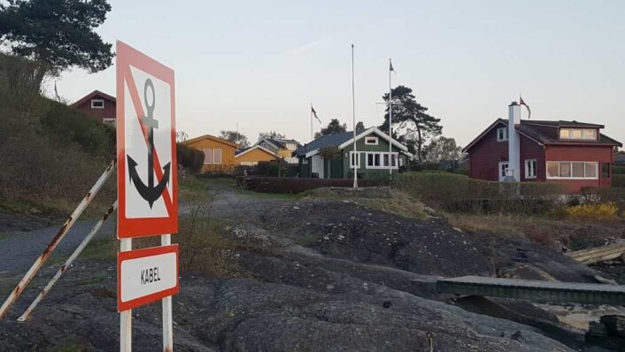 På hytteøyene eksisterer små samfunn, særlig på sommerhalvåret. Her fra Lindøya, den største hytteøya med 289 hytter, i mai i år. Foto: Tarjei Kidd Olsen På hytteøyene eksisterer små samfunn, særlig på sommerhalvåret. Her fra Lindøya, den største hytteøya med 289 hytter, i mai i år. Foto: Tarjei Kidd Olsen