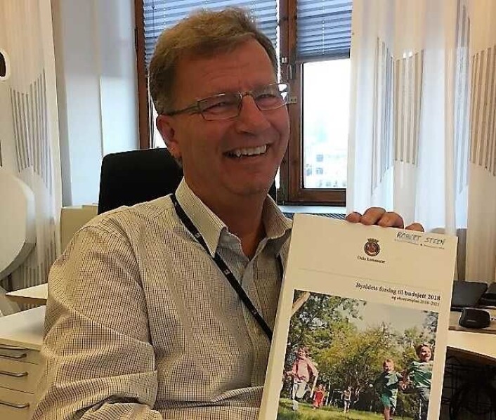 En blid finansbyråd Robert Steen (Ap) smilte bredt da han presenterte tidenes mest ekspansive Oslo-budsjett i fjor. Og veksten fortsetter i år. Oslo kommune har aldri hatt mer penger enn nå. Foto: Vegard Velle En blid finansbyråd Robert Steen (Ap) smilte bredt da han presenterte tidenes mest ekspansive Oslo-budsjett i fjor. Og veksten fortsetter i år. Oslo kommune har aldri hatt mer penger enn nå. Foto: Vegard Velle