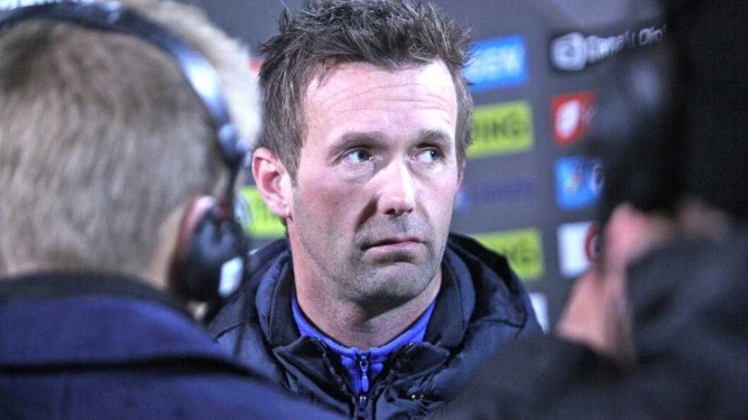 Skuffet måtte Vålerengas trener, Ronny Deila, slå fast at klubben der han tilbrakte hele sin spillerkarriere på toppnivå beholdt alle tre poeng hjemme i Skien. Foto: Strømsgodset toppfotball/Arkiv Skuffet måtte Vålerengas trener, Ronny Deila, slå fast at klubben der han tilbrakte hele sin spillerkarriere på toppnivå beholdt alle tre poeng hjemme i Skien. Foto: Strømsgodset toppfotball/Arkiv