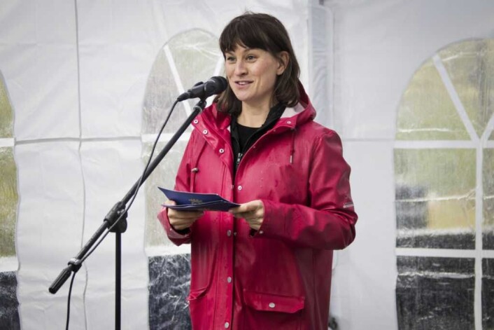 – I dag markerer vi at alle i Oslo har fått et nytt kunstverk, et kunstverk som eies og kan oppleves av alle i byen vår, sa byråd for kultur, idrett og frivillighet i Oslo, Rina Mariann Hansen. Foto: Sporveien – I dag markerer vi at alle i Oslo har fått et nytt kunstverk, et kunstverk som eies og kan oppleves av alle i byen vår, sa byråd for kultur, idrett og frivillighet i Oslo, Rina Mariann Hansen. Foto: Sporveien